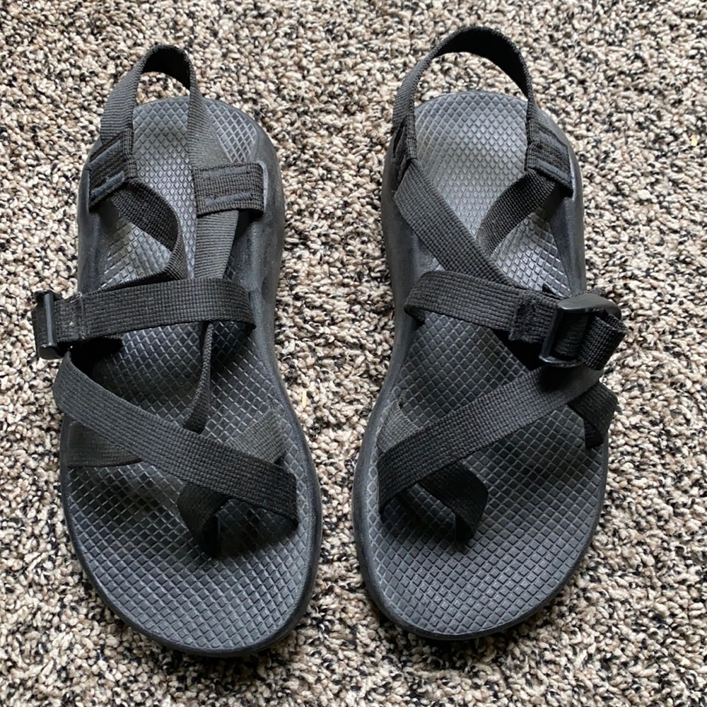 Chaco sandals in black size 8
